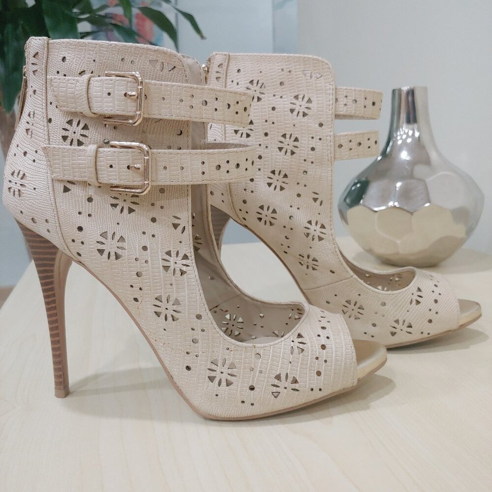 Call it Spring Annestas cut-out Booties